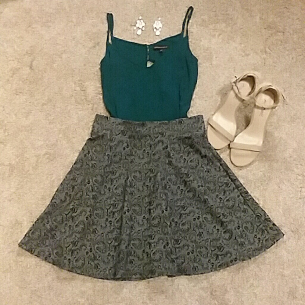 3 for $15 Charlotte Ruse grey pattern skirt